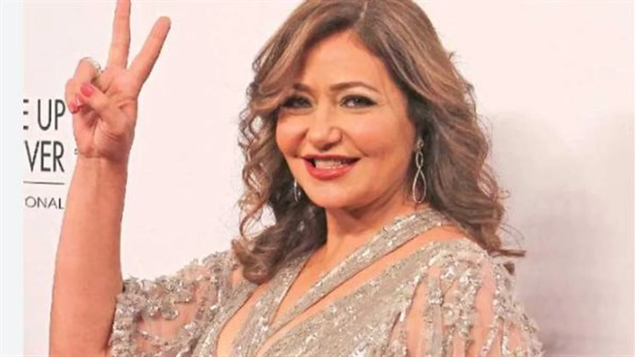 نجاح ساحق.. ليلى علوي تتألق في فيلم “ابن مين فيهم” الجديد